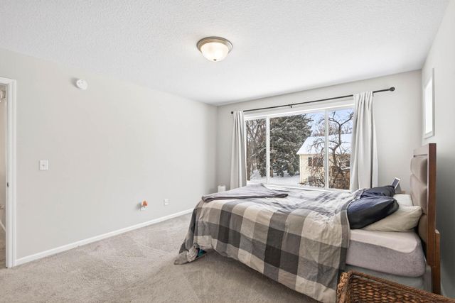 718 68th Lane N, Brooklyn Center, MN 55430