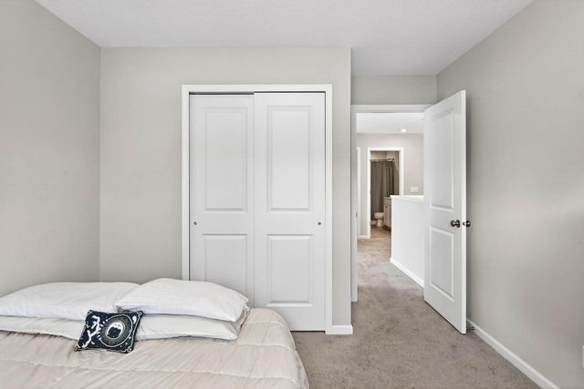 718 68th Lane N, Brooklyn Center, MN 55430