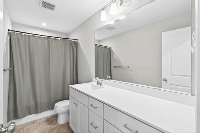 718 68th Lane N, Brooklyn Center, MN 55430