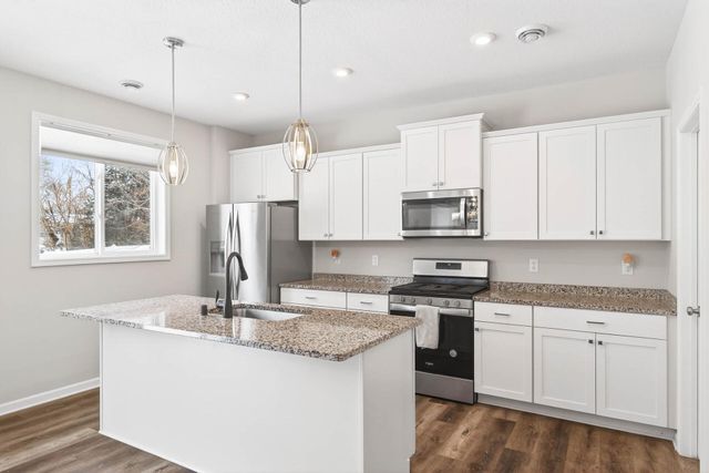 718 68th Lane N, Brooklyn Center, MN 55430