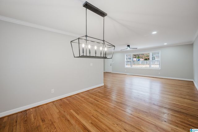 955 3RD AVENUE NW, Alabaster, AL 35007