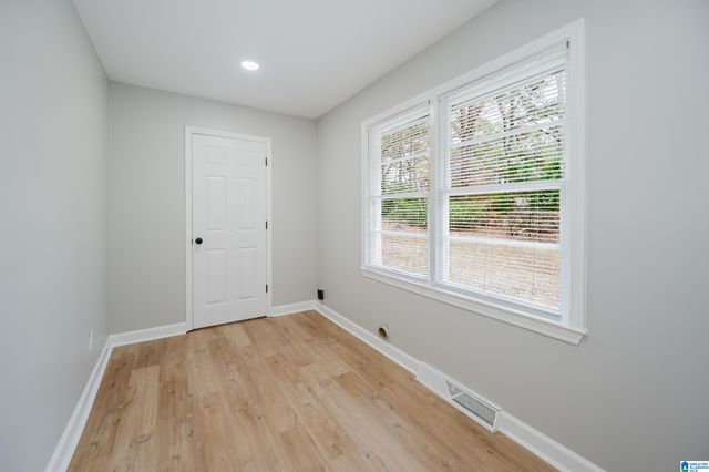 955 3RD AVENUE NW, Alabaster, AL 35007