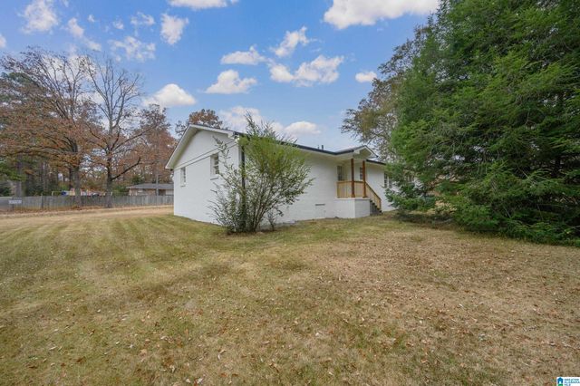 955 3RD AVENUE NW, Alabaster, AL 35007