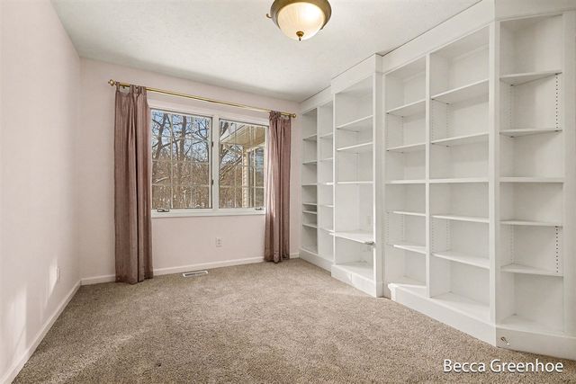 1785 Sanderling Court, Grand Rapids, MI 49505