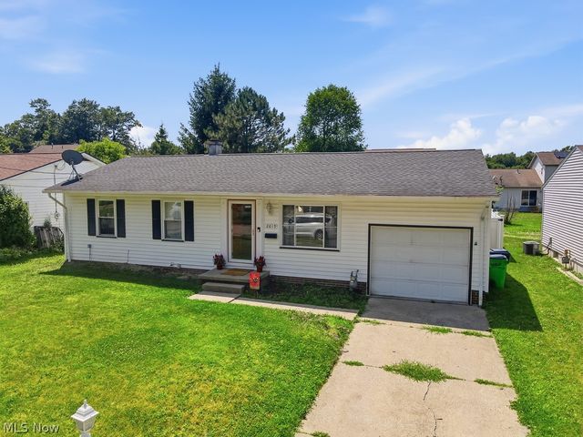 2619 Center Avenue, Alliance, OH 44601