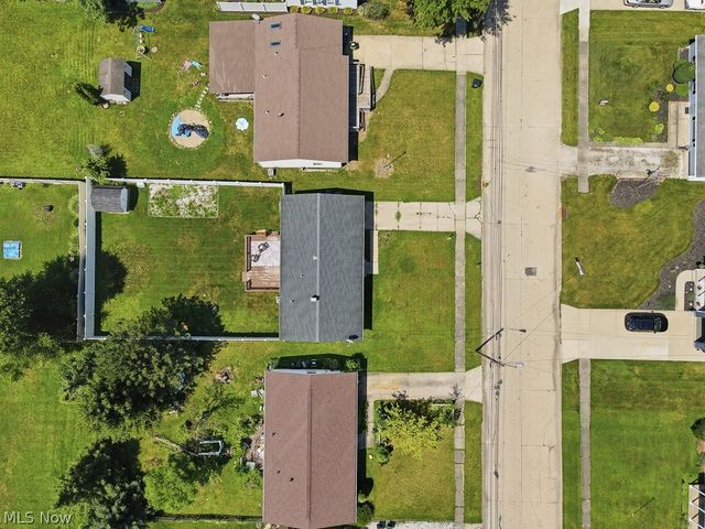 2619 Center Avenue, Alliance, OH 44601