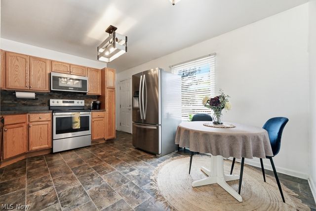 2619 Center Avenue, Alliance, OH 44601