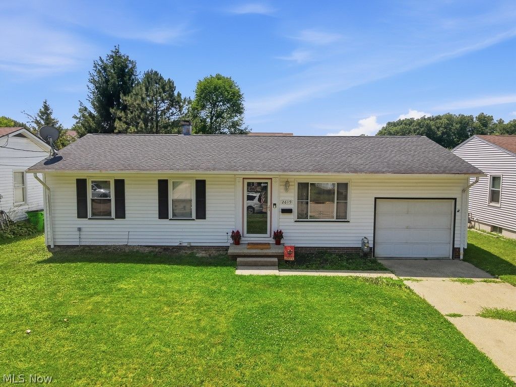 2619 Center Avenue, Alliance, OH 44601