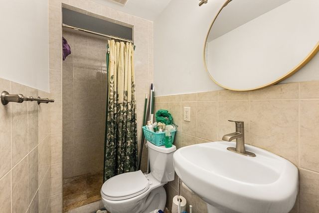 14-16 Julian Rd, Randolph, MA 02368