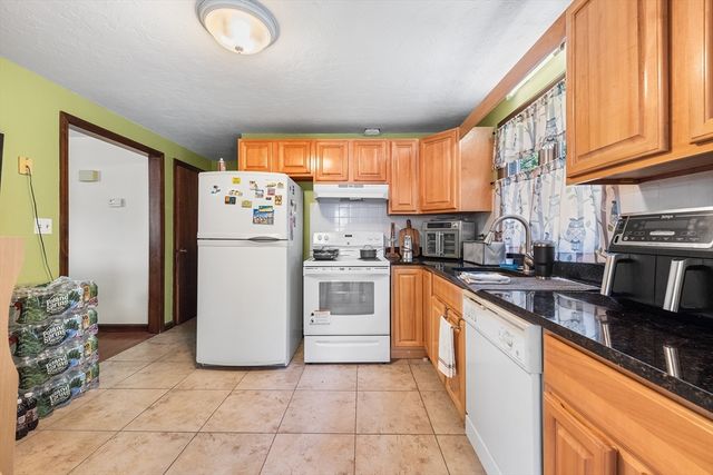 14-16 Julian Rd, Randolph, MA 02368