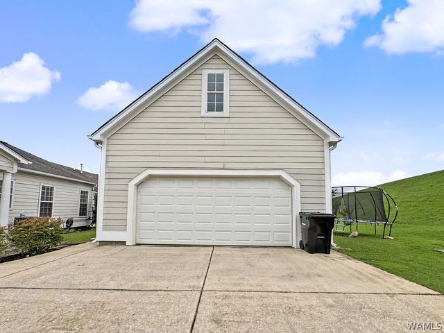 4595 Clubview Dr., Bessemer, AL 35022