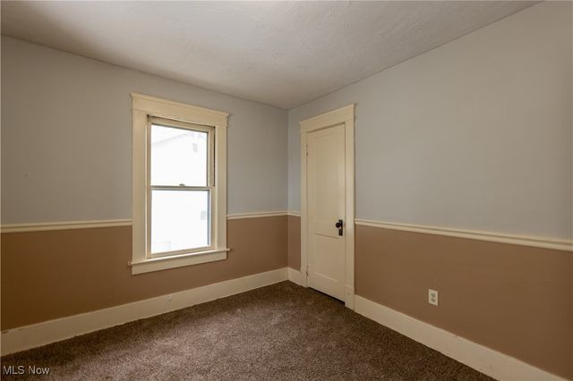 1116 Adelaide Avenue SE, Warren, OH 44484