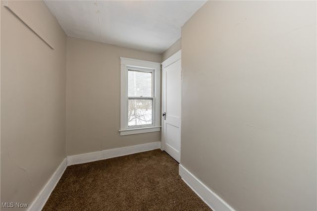 1116 Adelaide Avenue SE, Warren, OH 44484