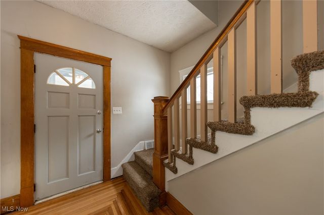 1116 Adelaide Avenue SE, Warren, OH 44484