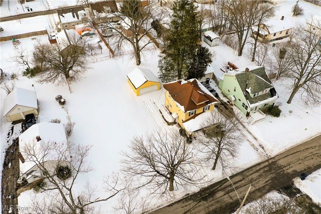 1116 Adelaide Avenue SE, Warren, OH 44484