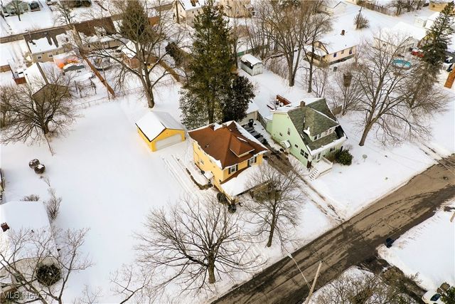 1116 Adelaide Avenue SE, Warren, OH 44484