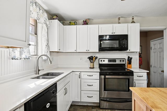 7008 Briley Drive, North Richland Hills, TX 76180