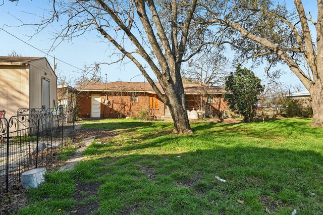 7008 Briley Drive, North Richland Hills, TX 76180