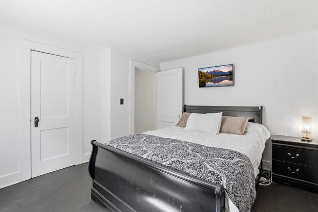 18 Fiske Hill Rd, Sturbridge, MA 01566