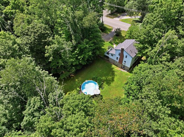 18 Fiske Hill Rd, Sturbridge, MA 01566