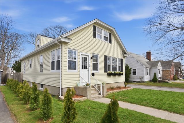 376 Norwood Avenue, Warwick, RI 02888