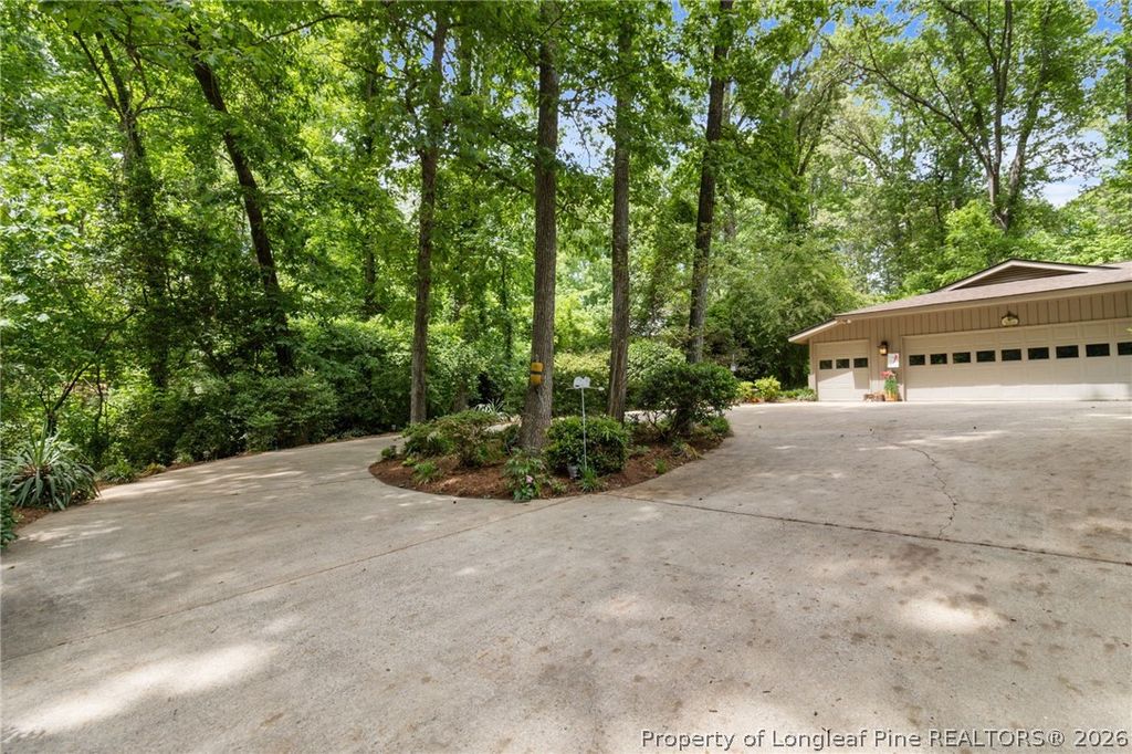 209 Lakeview Drive, Sanford, NC 27322 — photo 8