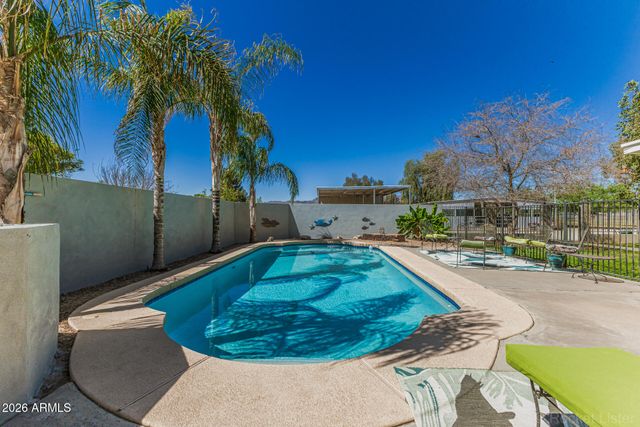 7040 N 177th Avenue, Waddell, AZ 85355