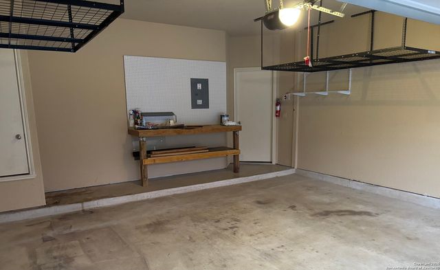 4006 Pavo Viejo, San Antonio, TX 78223