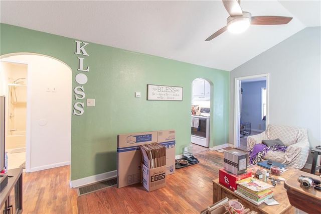 1406 S Market Street, Holden, MO 64040