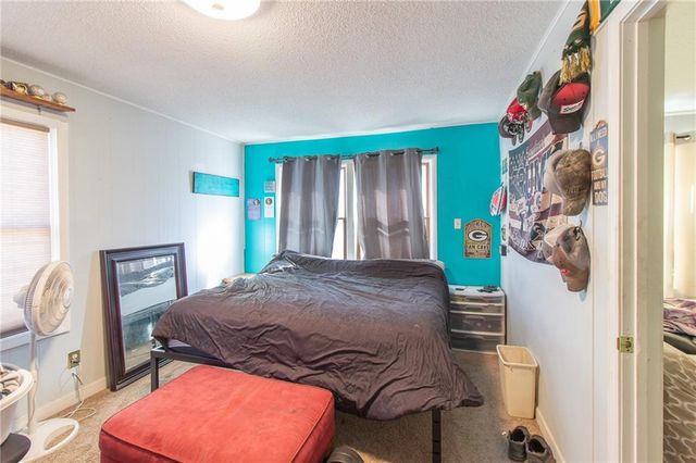 1406 S Market Street, Holden, MO 64040