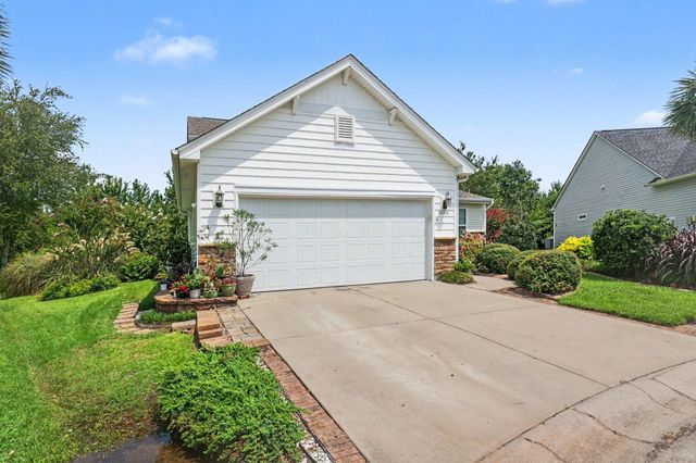 5004 Wax Myrtle Ct., North Myrtle Beach, SC 29582