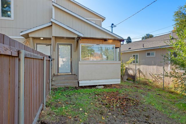 2424 W Dean Ave, Spokane, WA 99201