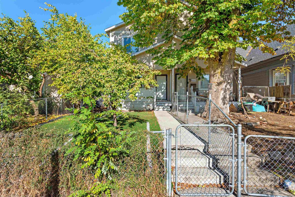 2424 W Dean Ave, Spokane, WA 99201