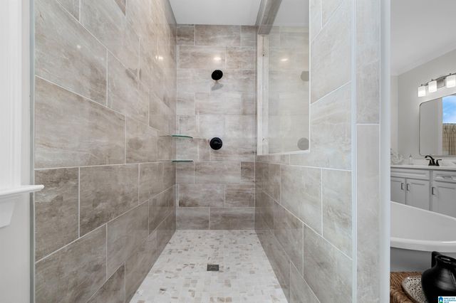 1223 BRAYFIELD CREST DRIVE, Vestavia Hills, AL 35242