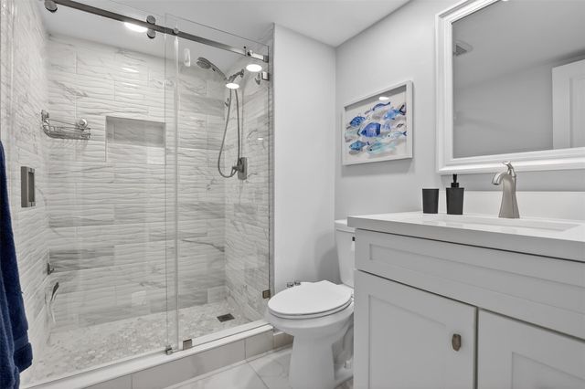 9623 S Hollybrook Lake Dr 204, Pembroke Pines, FL 33025