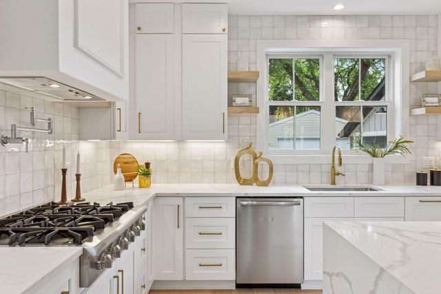 5705 Dupont Avenue S, Minneapolis, MN 55419