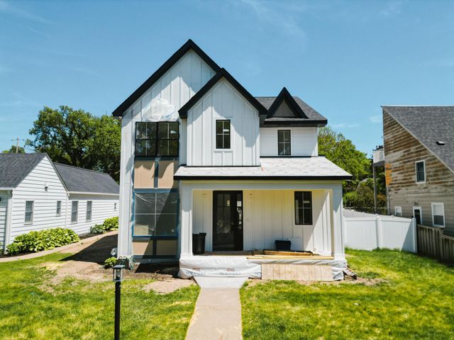 5705 Dupont Avenue S, Minneapolis, MN 55419