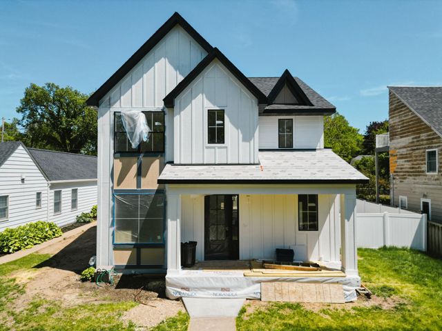 5705 Dupont Avenue S, Minneapolis, MN 55419