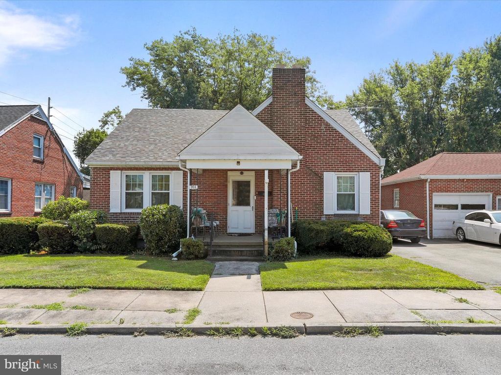 904 KUHN AVE, Hagerstown, MD 21740