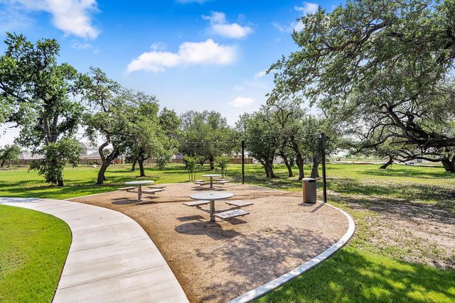 105 Morrison DR, Jarrell, TX 76537