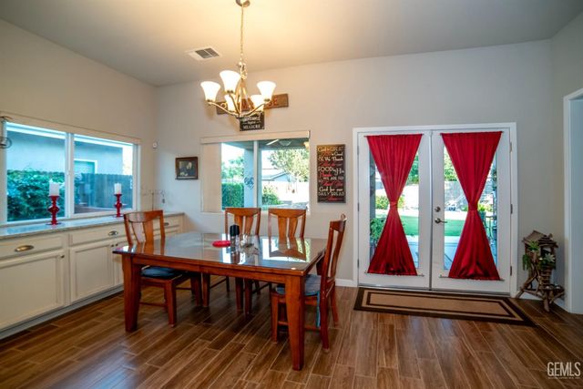 4201 Rolling Rock Avenue, Bakersfield, CA 93313