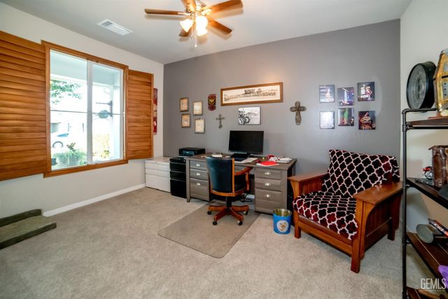 4201 Rolling Rock Avenue, Bakersfield, CA 93313