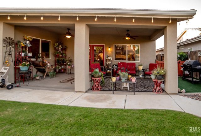 4201 Rolling Rock Avenue, Bakersfield, CA 93313