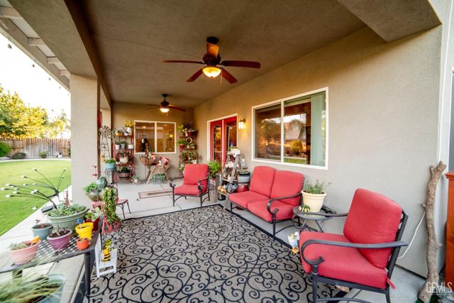 4201 Rolling Rock Avenue, Bakersfield, CA 93313