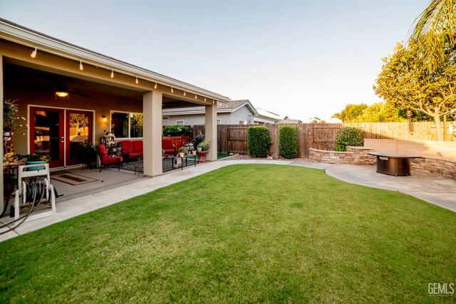 4201 Rolling Rock Avenue, Bakersfield, CA 93313