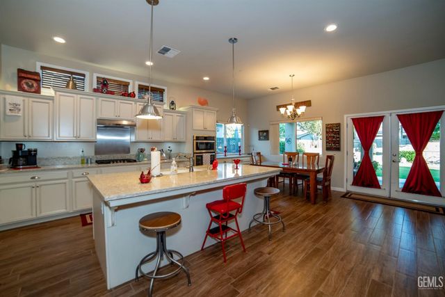 4201 Rolling Rock Avenue, Bakersfield, CA 93313
