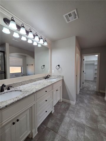530 Joshua Pass, Centerton, AR 72719