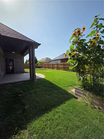 530 Joshua Pass, Centerton, AR 72719