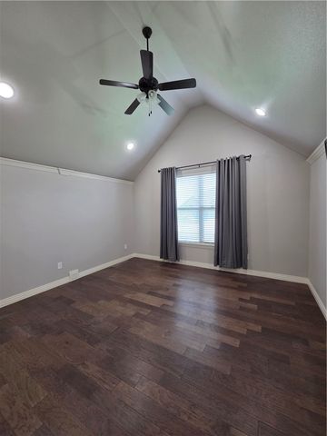 530 Joshua Pass, Centerton, AR 72719