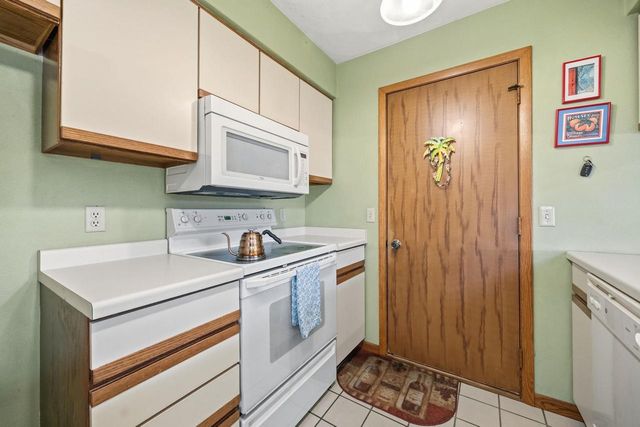 425 N Wright Road, Janesville, WI 53546